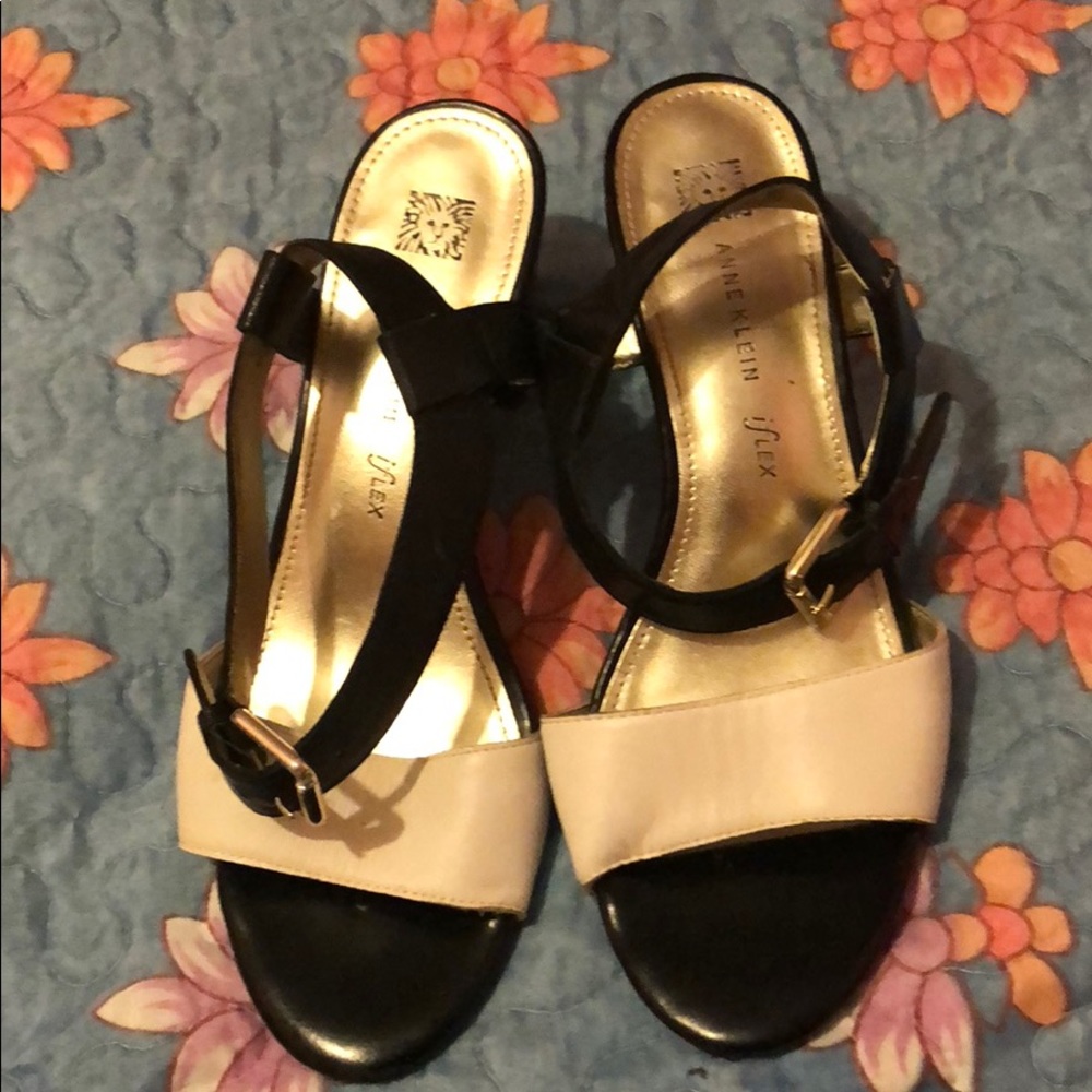 ANNE KLEIN iflex heel sandals